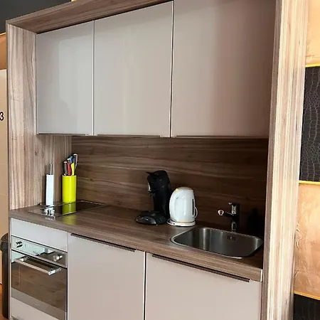 Amazing Independent S3, Centre *