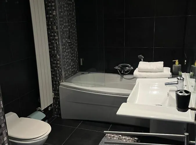 Amazing Independent S3, Centre *